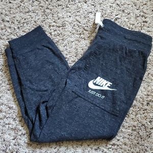 Nike Vintage Capris